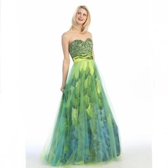 Fiesta Dresses | Fiesta | Green Trop Prom/Evening/Quinceanera/Pageant/Military Ball Gown/Dress | Color: Green | Size: Xs | Jonicalewis's Closet